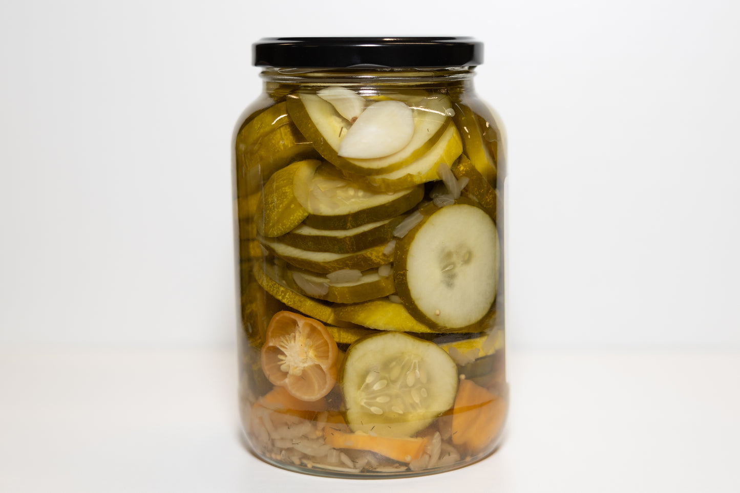 Hot Dill Pickle Slices - 32 oz